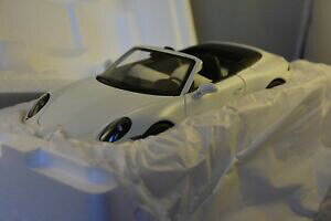 yzzr[@͌^ԁ@ԁ@[VOJ[ f|VFJzCgJuIschuco 450039500 porsche 911 carrera gts cabriolet blanc 118
