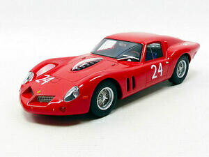 yzzr[@͌^ԁ@ԁ@[VOJ[ ~j`AXP[NVbNftF[OAe}miniature voiture echelle 118 cmr classic model replicars ferrari 250 gt