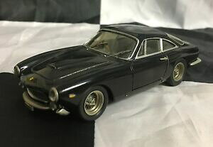 yzzr[@͌^ԁ@ԁ@[VOJ[ NutXtF[famr club france 143 faite a la main noir ferrari 250 gt lusso en metal blanc voiture modele