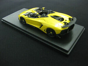 yzzr[@͌^ԁ@ԁ@[VOJ[ f{M[jvery rare looksmart models lamborghini aventador j 143 giallo midas