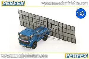 yzzr[@͌^ԁ@ԁ@[VOJ[ m[V[gXP[renault trm 2000 drap gendarmerie perfex pe 707 echelle 143