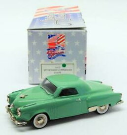 【送料無料】ホビー　模型車　車　レーシングカー アメリカスケールモデルオーダーカットグリーンamerican classics 143 scale model aa3 1951 studebaker commander coupe green