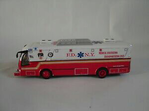 yzzr[@͌^ԁ@ԁ@[VOJ[ R[hjbgXP[for code 3 fdny medical evacuation transportation unit 656 164 scale