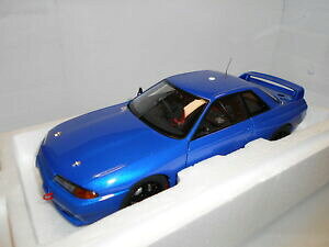 yzzr[@͌^ԁ@ԁ@[VOJ[ XJCCaa89281 by autoart nissan skyline gtr 118