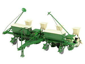 �y���������z�z�r�[�@�͌^�ԁ@�ԁ@���[�V���O�J�[ �I���o�[modellino trattore mezzi agricoli speccast seminatrice oliver 540 planter 1