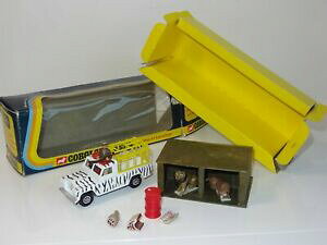 yzzr[@͌^ԁ@ԁ@[VOJ[ R[M[CIYh[o[Zbgcorgi gs8 lions of longleat landrover ensemble cadeau 8 215