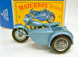【送料無料】ホビー　模型車　車　レーシングカー マッチボックスオートバイmatchbox rw 4c triumph motorcycle blaumetallic top dans d box
