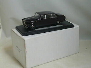 yzzr[@͌^ԁ@ԁ@[VOJ[ Wdaimler ds 420 limousine minimarque 43 143