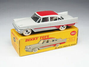 �y���������z�z�r�[�@�͌^�ԁ@�ԁ@���[�V���O�J�[ �C���O�����h�f�\�g�Z�_��dinky toys england 192 de soto fireflite sedan 143e