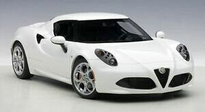 �y���������z�z�r�[�@�͌^�ԁ@�ԁ@���[�V���O�J�[ �A���t�@�����I���f��alfa romeo 4c white 118 model 70185 autoart