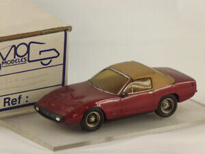 yzzr[@͌^ԁ@ԁ@[VOJ[ ftF[XCXmog modeles mog06 ferrari 365 gtc4 coupe