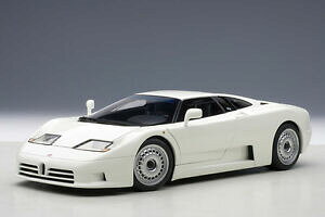 �y���������z�z�r�[�@�͌^�ԁ@�ԁ@���[�V���O�J�[ �u�K�b�e�B�O�A�e�}�����f��bugatti eb110 gt white 118 model 70978 autoart