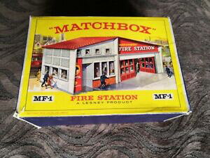 �y���������z�z�r�[�@�͌^�ԁ@�ԁ@���[�V���O�J�[ �}�b�`�I���W�i���{�b�N�Xmatchbox fire station amp; boite originale mf1