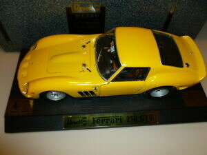 yzzr[@͌^ԁ@ԁ@[VOJ[ tF[XP[ferrari 250 gto yellow rare scale 112 revell mib