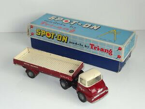 yzzr[@͌^ԁ@ԁ@[VOJ[ g[_[X|bgv triang spot on thames trader british railways 111a1