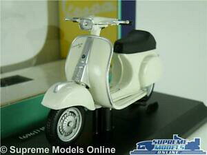 �y���������z�z�r�[�@�͌^�ԁ@�ԁ@���[�V���O�J�[ ���f���o�C�N�X�N�[�^�[�X�P�[�����y�b�gvespa 50 special 1969 modele scooter velo echelle 118 blanc cyclomoteur maisto k8