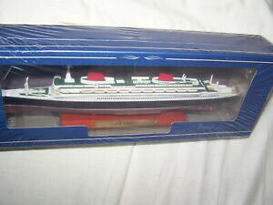 �y���������z�z�r�[�@�͌^�ԁ@�ԁ@���[�V���O�J�[ �A�g���X�t�����X���f���{�b�N�X�t�����X�X�P�[�����f��atlas editions french lines model ship boxed france small scale model 25cm