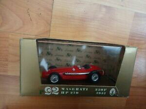 yzzr[@͌^ԁ@ԁ@[VOJ[ NVbN}ZeB}ZeBbh~j`AJ[brumm 143 classique 1957 maserati 250f hp270 rouge voiture miniature r92