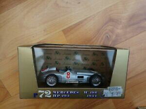 yzzr[@͌^ԁ@ԁ@[VOJ[ NVbNZfX~j`AJ[brumm 143 classique 1954 mercedes w196 hp295 argent voiture miniature r72