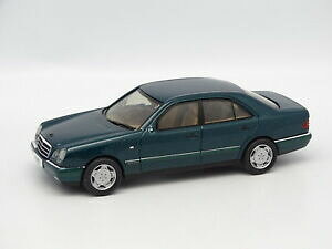 yzzr[@͌^ԁ@ԁ@[VOJ[ ZfXherpa sb 143 mercedes e 320 verte