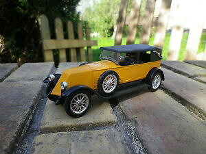 �y���������z�z�r�[�@�͌^�ԁ@�ԁ@���[�V���O�J�[ ���m�[solido age dor renault 40cv ref 4149 de 1983 2eme version ocre jaune comme neuf