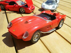 yzzr[@͌^ԁ@ԁ@[VOJ[ tF[eX^bTN[Y{bNXburago 124 ferrari 250 testa rossa proche du neuf sans boite