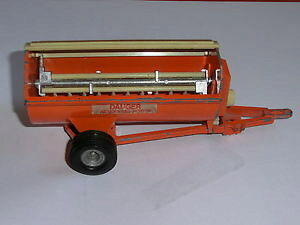 �y���������z�z�r�[�@�͌^�ԁ@�ԁ@���[�V���O�J�[ �n���[�hbritainshoward rotaspreader 1980