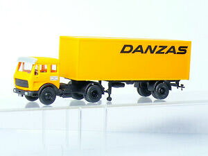 【送料無料】ホビー 模型車 車 レーシングカー メルセデススーツケースダンザストップkibri 10222 mercedes mb valise semiremorque danzas 187 top