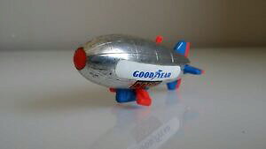 �y���������z�z�r�[�@�͌^�ԁ@�ԁ@���[�V���O�J�[ �R�[�M�[�O�b�h�C���[���Acorgi goodyear blimp 83 1978 rare