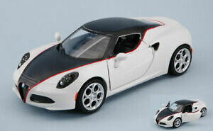 【送料無料】ホビー 模型車 車 レーシングカー アルファロメオマットホワイトモデルalfa romeo 4c 2014 matt white 124 model motormax