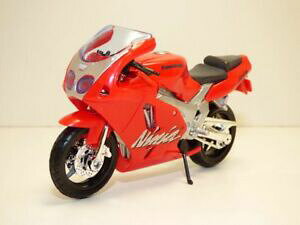 yzzr[@͌^ԁ@ԁ@[VOJ[ I[goCmoto kawasaki ninja 750 zx7r rouge 118