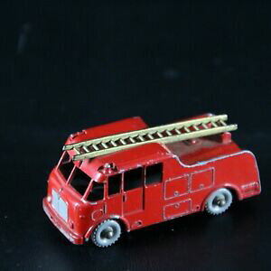 yzzr[@͌^ԁ@ԁ@[VOJ[ }b`V[Ynouvelle annoncevintage matchbox merryweather marquis series iii fire engine no 9 by lesney