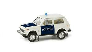 �y���������z�z�r�[�@�͌^�ԁ@�ԁ@���[�V���O�J�[ �J�[���_brekina voitures lada niva politsei est 27227