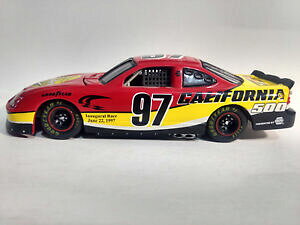 yzzr[@͌^ԁ@ԁ@[VOJ[ JtHjAT_[[XTl[nascar california thunder 97 inaugurale course 1997 grand prix 124 miniature
