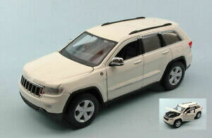 yzzr[@͌^ԁ@ԁ@[VOJ[ W[vOh`FL[IXmodellino auto scala 124 maisto jeep grand cherokee lao 124 modellismo d