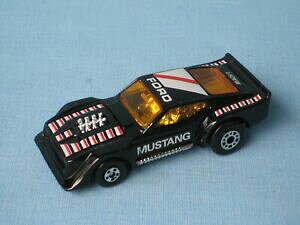 �y���������z�z�r�[�@�͌^�ԁ@�ԁ@���[�V���O�J�[ �}�b�`�t�H�[�h�}�X�^���O�{�f�B���[�V���O�z�b�g���b�h���f��