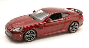 yzzr[@͌^ԁ@ԁ@[VOJ[ WK[?fjaguar xkra 2011 amarant 124 model 21063am bburago