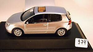 yzzr[@͌^ԁ@ԁ@[VOJ[ fStschuco 143 vw golf v argent ovp 974