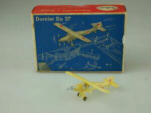 【送料無料】ホビー 模型車 車 レーシングカー ボックスプロペラプラスチックwiking 1250 dornier do 27 croix rouge propeller avion plastique dans box 110691
