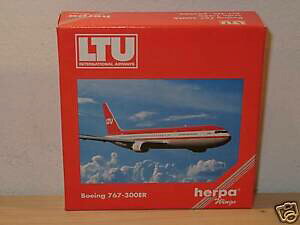 yzzr[@͌^ԁ@ԁ@[VOJ[ {[COherpa wings boeing 767300er ltu 502900 1500