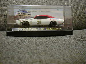 yzzr[@͌^ԁ@ԁ@[VOJ[ [VOfrbhsA\XP[fnascar legends of racing david pearson 143 scale model