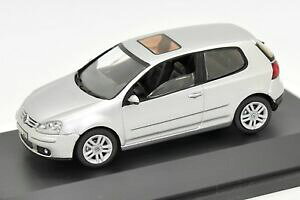 yzzr[@͌^ԁ@ԁ@[VOJ[ fSt{bNXschuco 143 golf v 821930107 avec sa boite