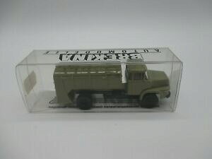 �y���������z�z�r�[�@�͌^�ԁ@�ԁ@���[�V���O�J�[ �N���b�v�}�O�i��brekina krupp magnum dechets nr84006 ssk77