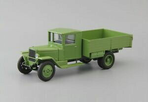 �y���������z�z�r�[�@�͌^�ԁ@�ԁ@���[�V���O�J�[ �g���b�N���f���T�C�hmaquette camion 143 zis5v cote 1942, vert