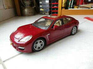 yzzr[@͌^ԁ@ԁ@[VOJ[ |VFpi[^[{bh~j`Aporsche panamera turbo rouge 118 maisto miniature
