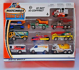 【送料無料】ホビー　模型車　車　レーシングカー マッチセットヒーローシティmatchbox, 10 voitures set, herosville, comme neuf