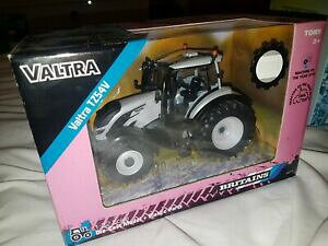 yzzr[@͌^ԁ@ԁ@[VOJ[ g^[XP[43215 britains valtra t4 tracteur enfants agricole jouet echelle 132 3 ans