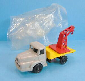 �y���������z�z�r�[�@�͌^�ԁ@�ԁ@���[�V���O�J�[ �L�[�v���X�`�b�N�p�u�g���b�N���j�b�N22592 cle plastique pub mere picon camion unic izoard depanneuse 190