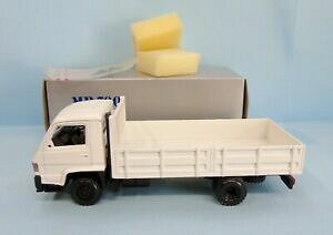 yzzr[@͌^ԁ@ԁ@[VOJ[ hCcZfXxc28331 nzg germany mercedes benz 700 plateau ridelles 150