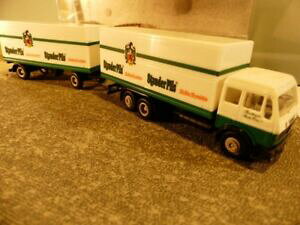 【送料無料】ホビー 模型車 車 レーシングカー アルベドaスーツケース#187 herpa albedo mb ng stauder pils valise hangerzug 148